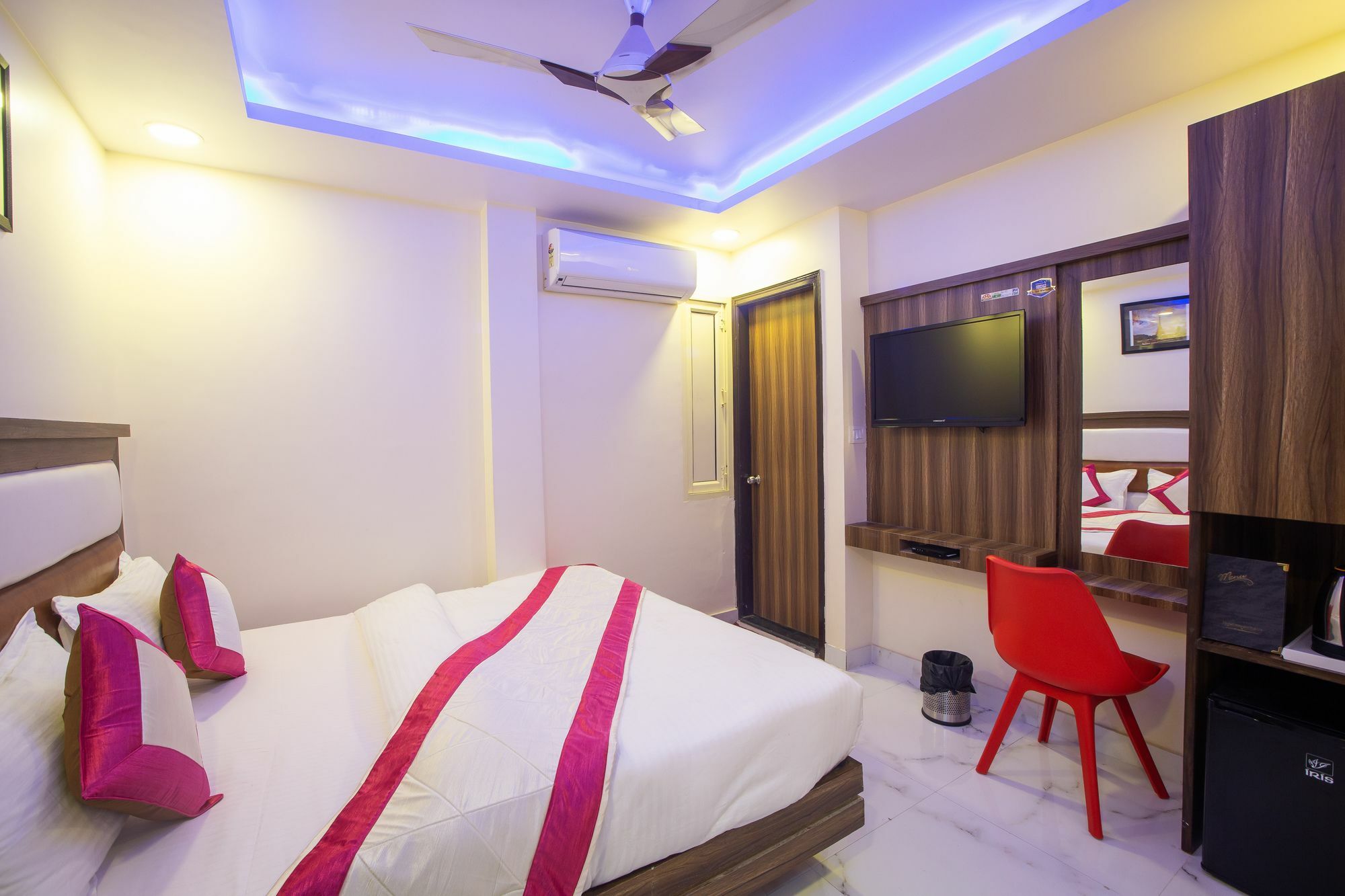 Hotel Sarthak Palace - By Pooja Hospitality Nové Dillí Exteriér fotografie